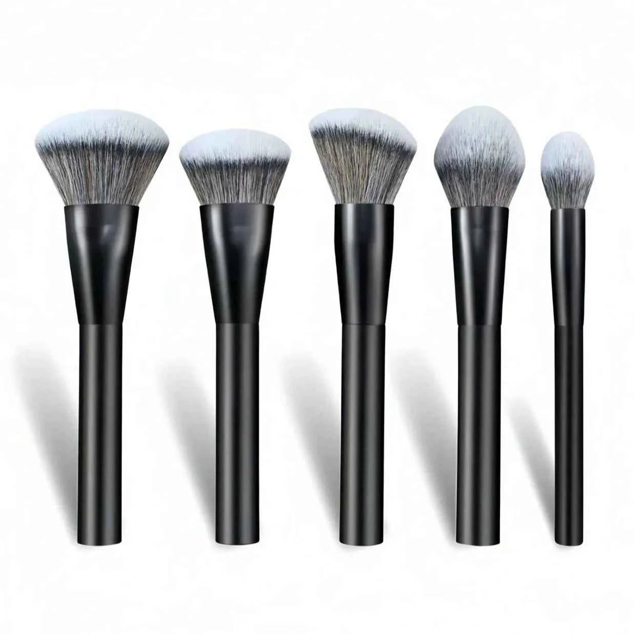 5-Piece Facial Makeup Brush Set: Foundation Brush, Powder Brush, Blush Brush, Concealer Brush, Contour Brush, Blending Brush. High-End Makeup Brushes with Oil-Sprayed Handles for a Comfortable Feel. Professional-Grade Makeup