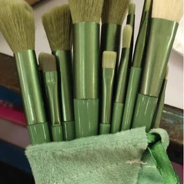 13 Piece Professional Makeup Brush Kit | Full Face Makeup Brush Set