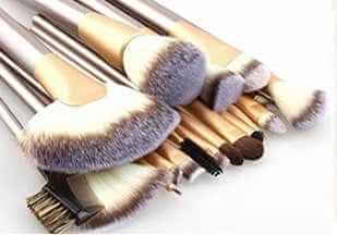24 Piece Makeup Brush Set With Bag | Complete Makeup Brush Kit