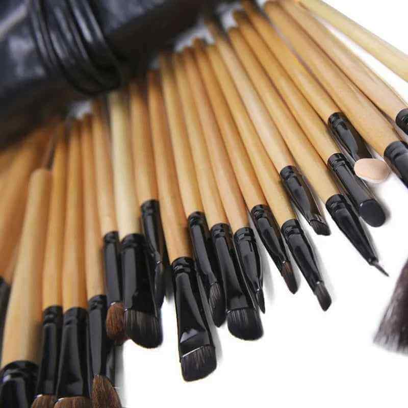 24 Piece Professional Makeup Brushes | Soft Makeup Brushes With Bag