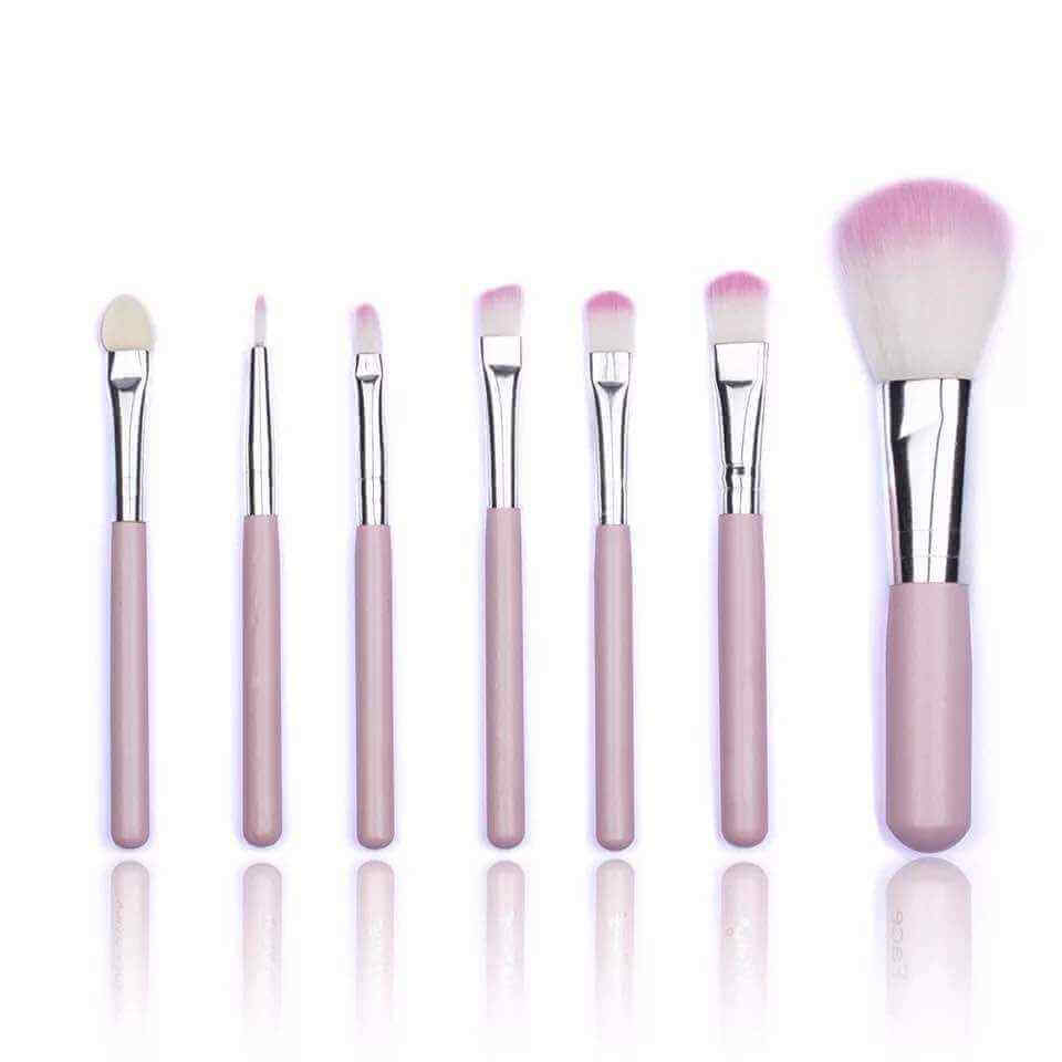Makeup Brush For Smooth Application | Foundation Applicator Brush