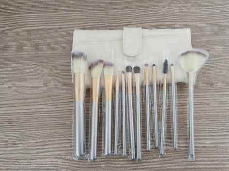 Persian Makeup Brush Set | White And Champagne Makeup Brushes