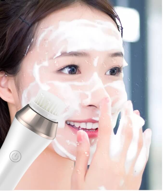 Rotating Pore Cleansing Brush | Rechargeable Face Wash Brush